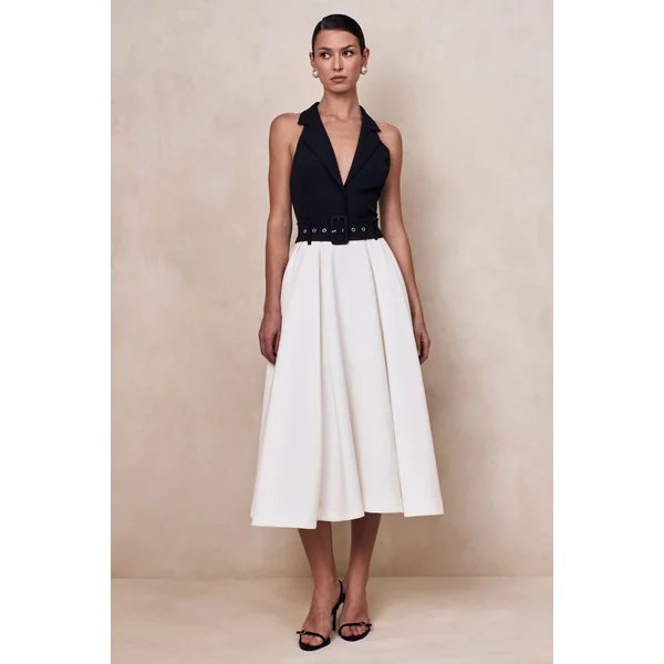 Alessa | Robe mi-longue noire et blanche à encolure plongeante et coupe tailleur