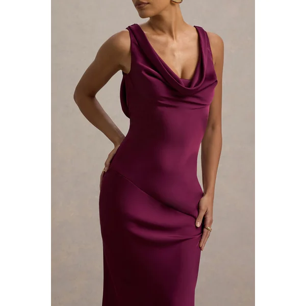 Alesso | Robe longue en satin rouge bordeaux à décolleté bénitier
