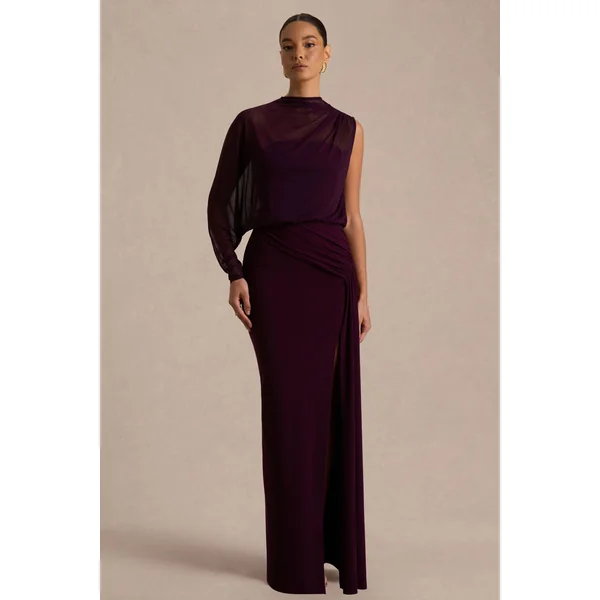Aurelia | Robe longue prune foncée à col montant avec drapé et manche cape unique