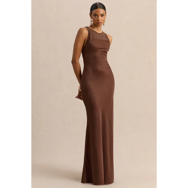 Avessia | Robe longue marron en satin avec col rond et détails en tissu transparent