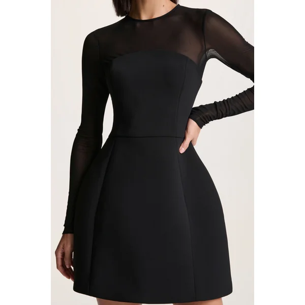 Aviana | Mini-robe noire en mesh à encolure ras-du-cou