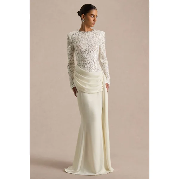 Beau | Robe longue en dentelle écrue à encolure ras-du-cou ornée avec détail drapé