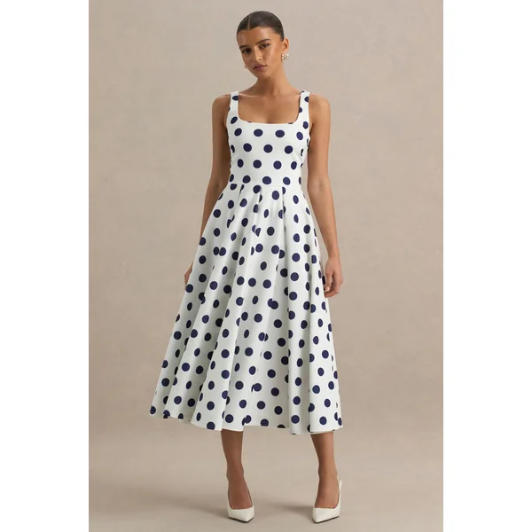 Berta | Robe mi-longue blanche à pois bleu marine et encolure carrée