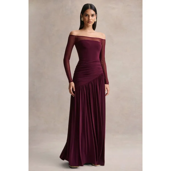 Bexley | Robe longue prune foncé à encolure Bardot avec manches en mesh
