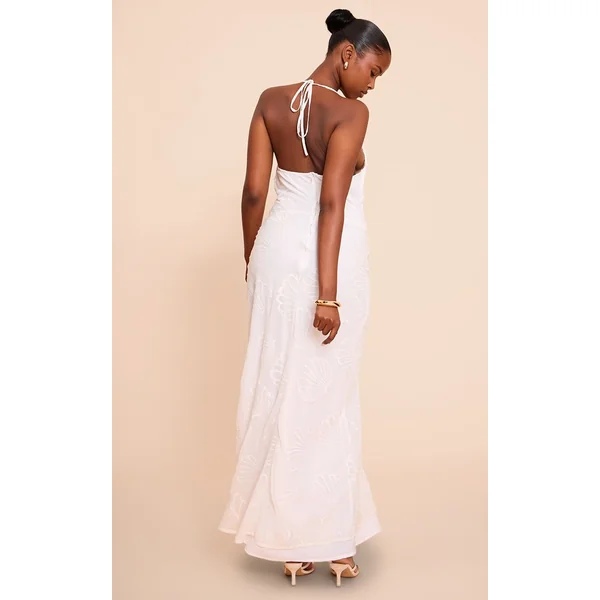 Blanc Robe Longue En Mousseline De Soie Brodée De Coquillages Avec Col Drapé