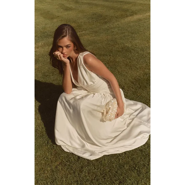 Blanc Robe Longue Satinée Froncée