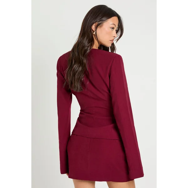 Blazer long ajusté à manches baril et à taille cintrée