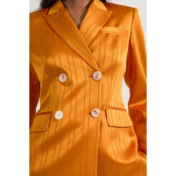 Blazer tailleur oversize pour petites en satin premium à fines rayures style smoking