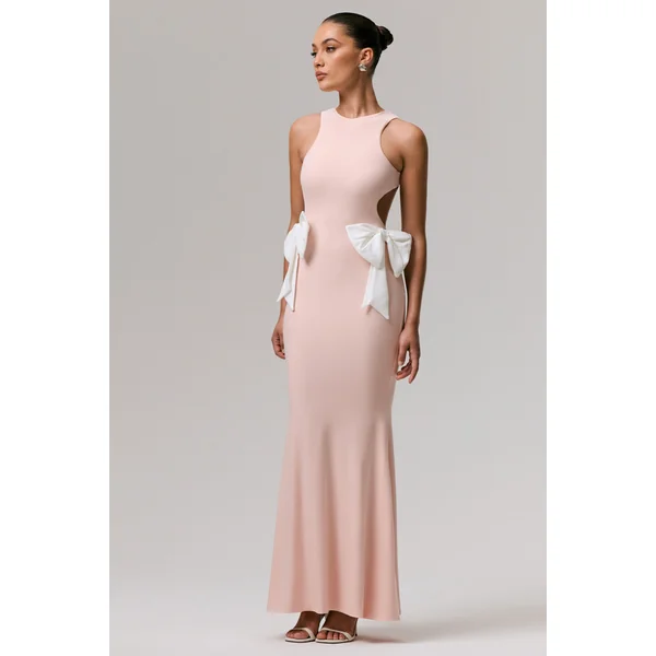 By Your Side | Robe longue rose à découpes et fente avec nœuds