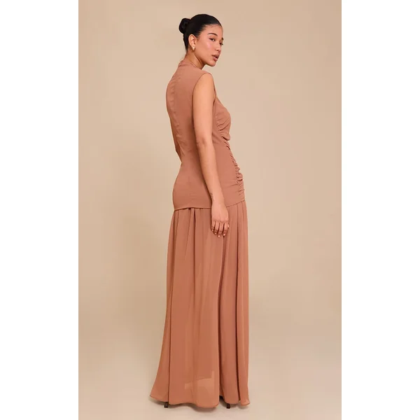 Café Au Lait Robe Longue Sans Manches En Mousseline Froncée À Taille Basse