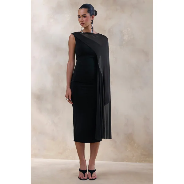 Caloria | Robe mi-longue noire à encolure asymétrique avec cape en mesh