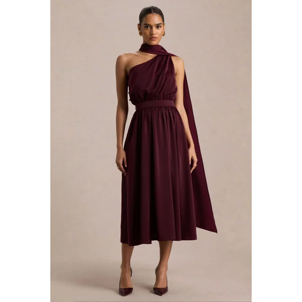 Caluna | Robe mi-longue en satin bordeaux à encolure asymétrique avec détail foulard
