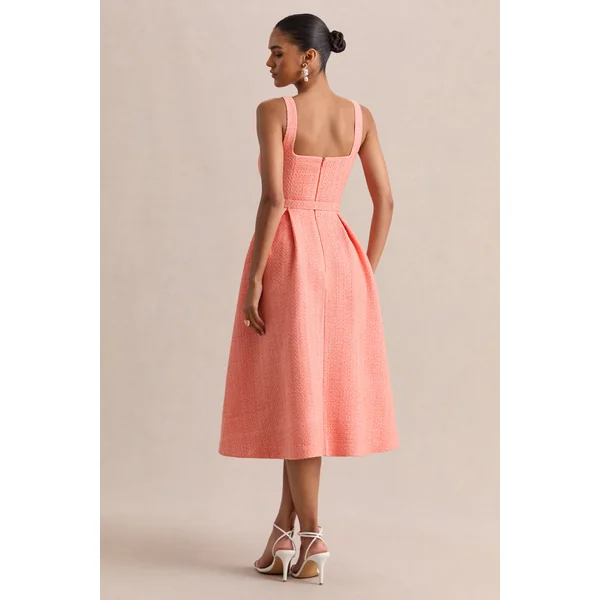 Camoria | Robe mi-longue en bouclé corail à encolure carrée