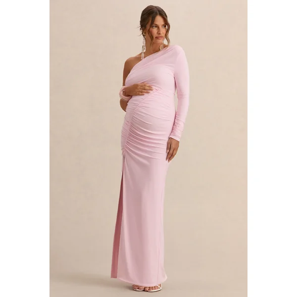 Cassiana | Robe longue de maternité rose clair à encolure asymétrique avec fente haute à l’avant