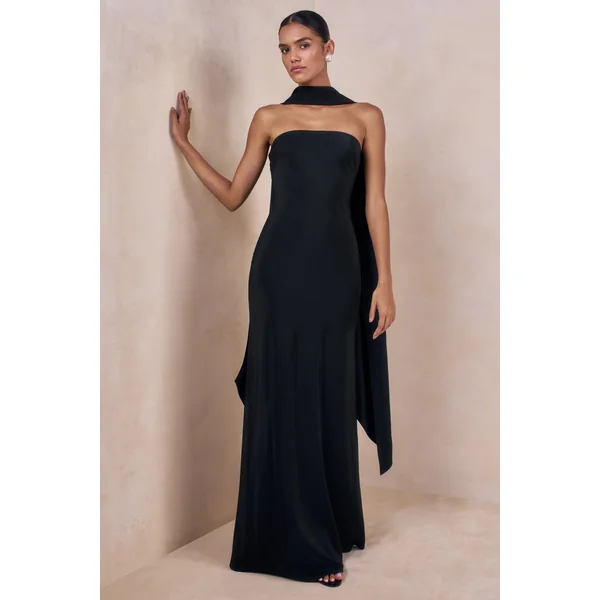 Charly | Robe longue bandeau en satin noir avec détail foulard
