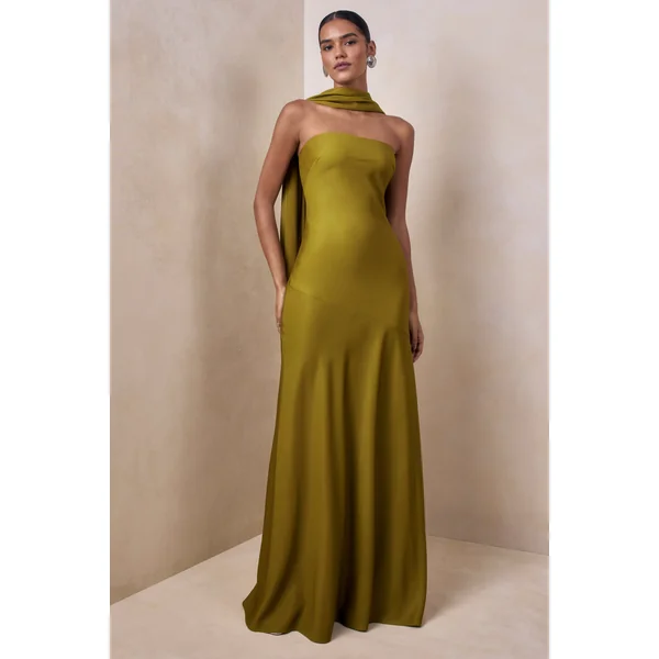Charly | Robe longue en satin olive à encolure bandeau avec écharpe