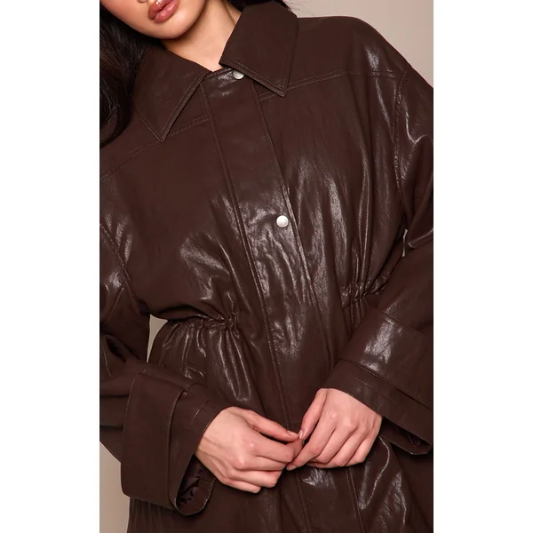 Chocolat Foncé Veste Cintrée En Synthétique Brillant Texturé