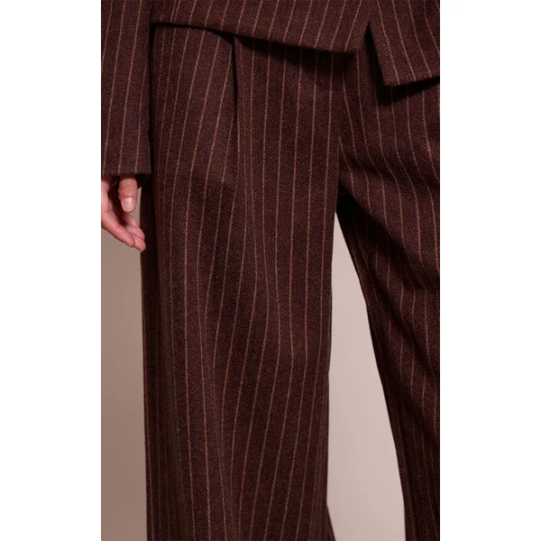 Chocolat Pantalon Droit Plissé À Fines Rayures