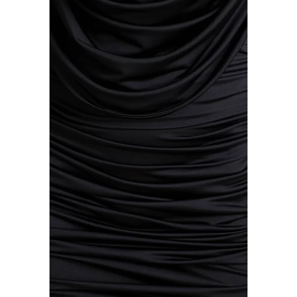 Ciela | Mini-robe noire à décolleté plongeant extrême