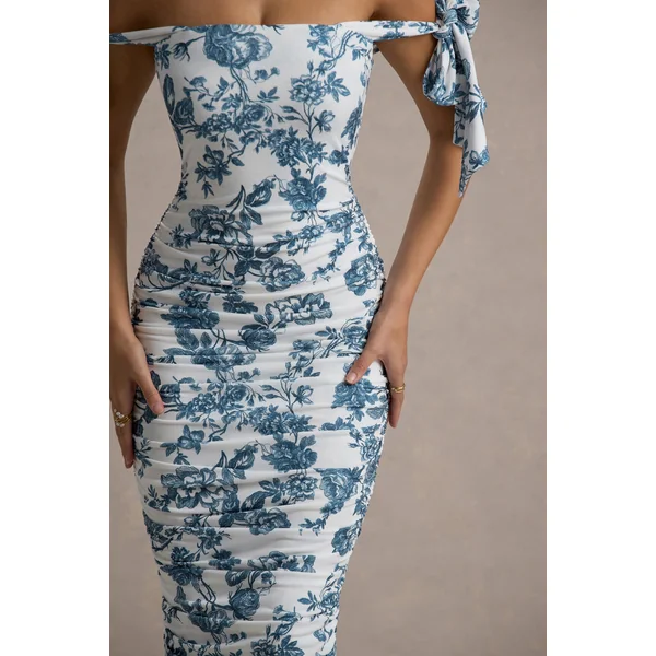 Citrus | Robe Mi-Longue Bleue à Imprimé Porcelaine Décolleté Bardot et Bretelles à Nœuds