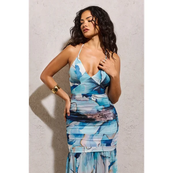 Clio | Robe longue en mousseline à imprimé blanc col haut et queue de poisson