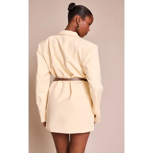 Crème Robe Blazer Ceinturée En Tissu Tissé