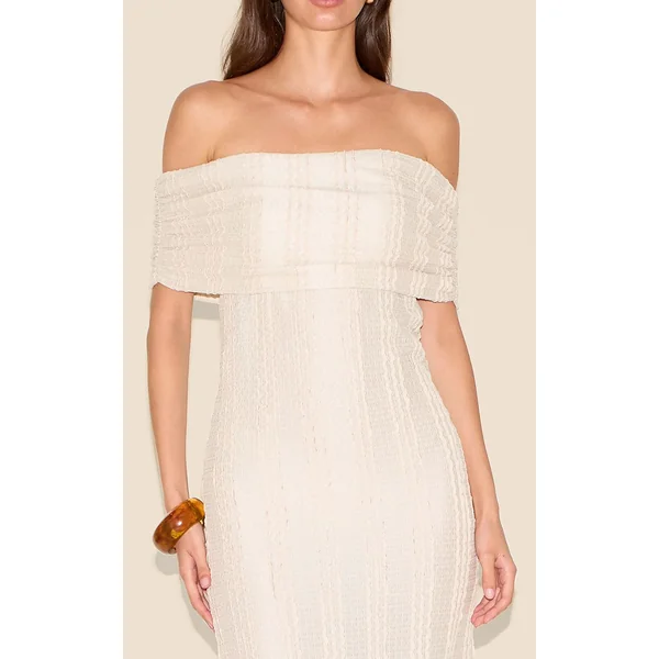 Crème Robe Maxi Texturée À Col Bardot