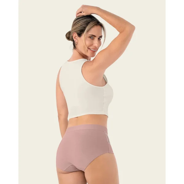 Culotte classique avec détails latéraux en dentelle