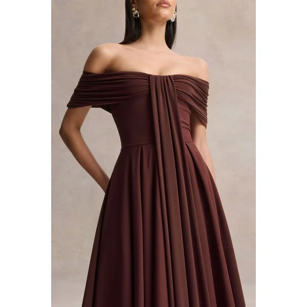 Dearest | Robe mi-longue marron à encolure bardot