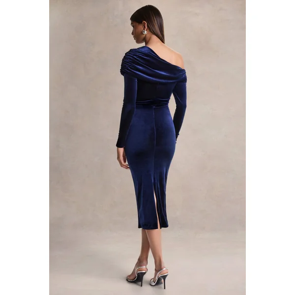 Eirene | Robe mi-longue en velours bleu à encolure asymétrique