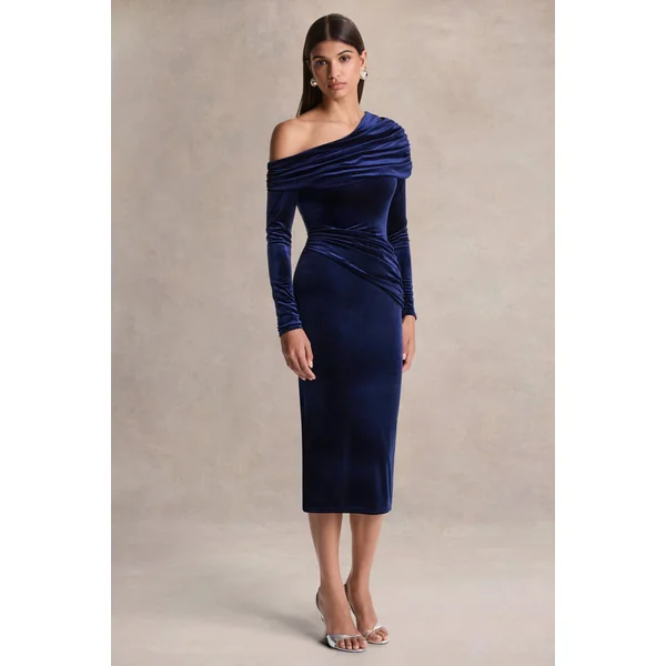 Eirene | Robe mi-longue en velours bleu à encolure asymétrique