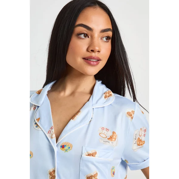 Ensemble Pyjama Chemise À Manches Courtes Et Short Imprimé Petit-déjeuner