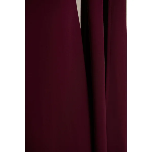 Esme | Robe longue bordeaux à décolleté carré et manches cape