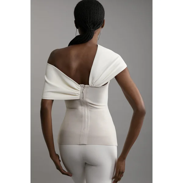 Figure Form Bandage Knit Haut à Bretelles Asymétriques