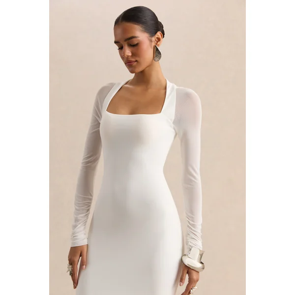 Fleurisia | Robe longue blanche à encolure carrée avec manches longues en mesh