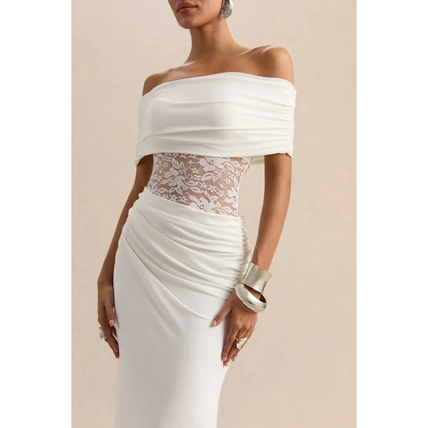 Forsya | Robe longue blanche à encolure bardot avec détails en dentelle