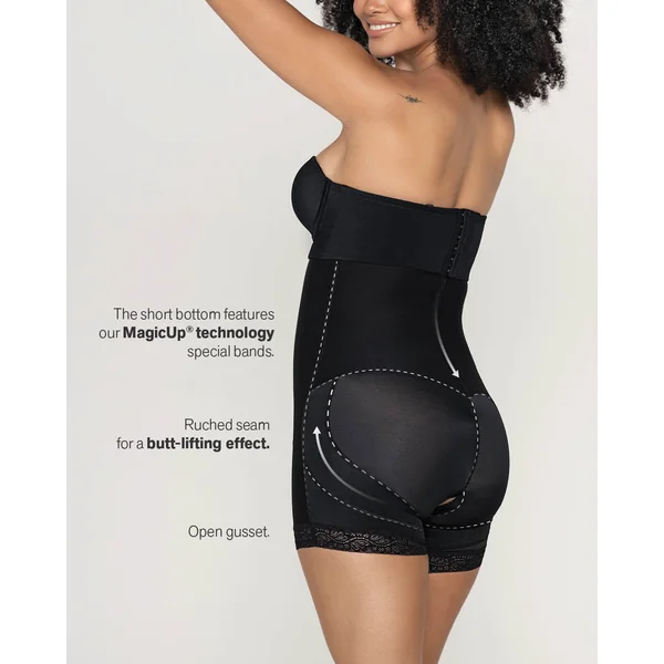 Gaine courte avec rembourrage des fesses