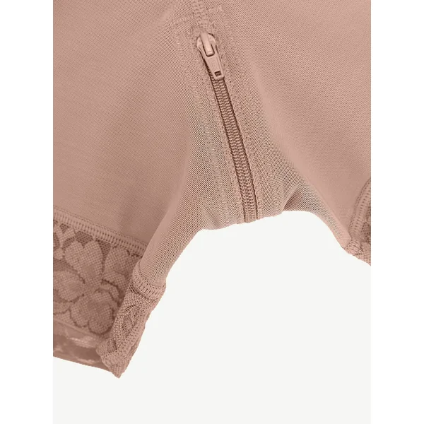 Gaine Latex en Dentelle, Rehausse Fessier | À commander sur Mon Ventre Plat