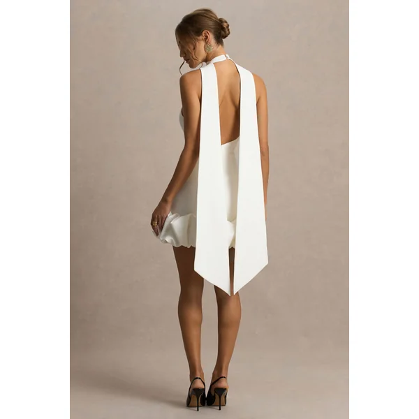 Geneve | Mini-robe blanche à encolure américaine avec ourlet volanté