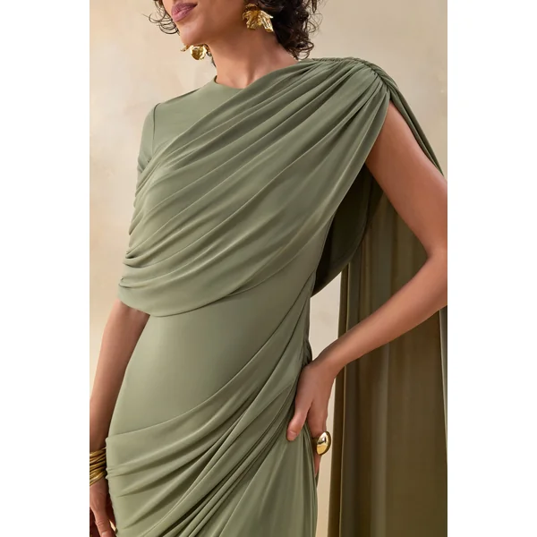 Gisara | Robe longue olive à encolure haute avec ceinture fluide et détails drapés