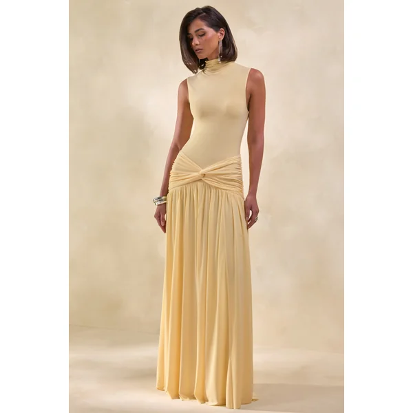 Glimora | Robe longue citron à encolure haute avec détails froncés