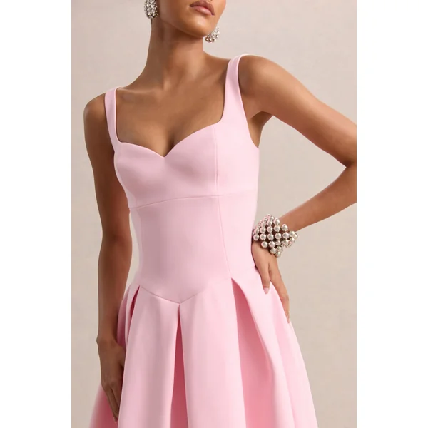 Greta | Robe mi-longue rose clair à encolure cœur
