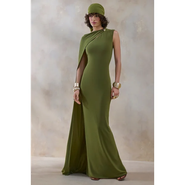 Isdelia | Robe longue verte à encolure asymétrique avec manche cape