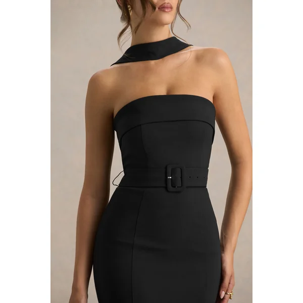 Jaquetta | Robe longue noire ceinturée avec jupe plissée en chiffon