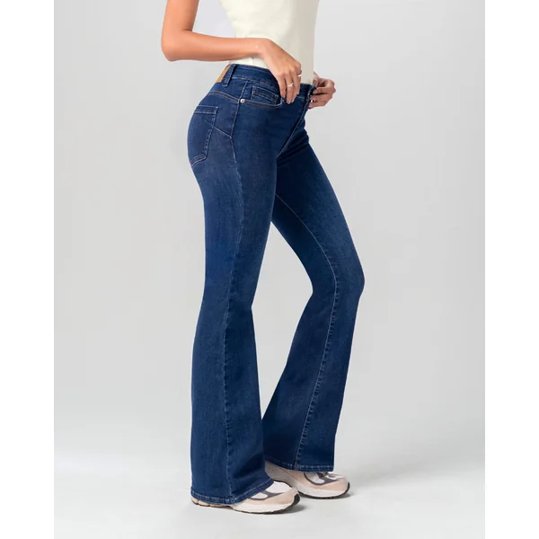 Jean push-up coupe flare