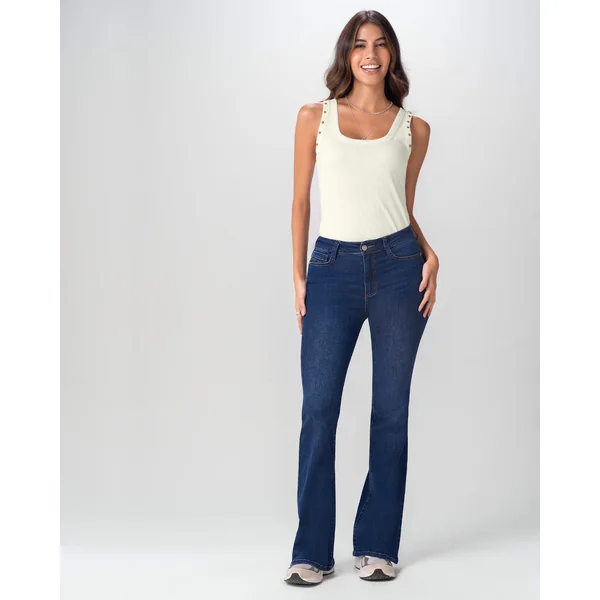 Jean push-up coupe flare