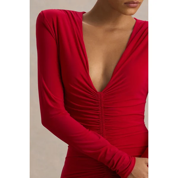 Jewel | Robe longue rouge à encolure plongeante avec fente avant et détails froncés