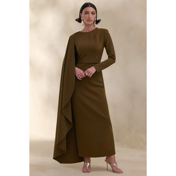 Jovea | Robe longue olive à encolure ronde avec manche cape
