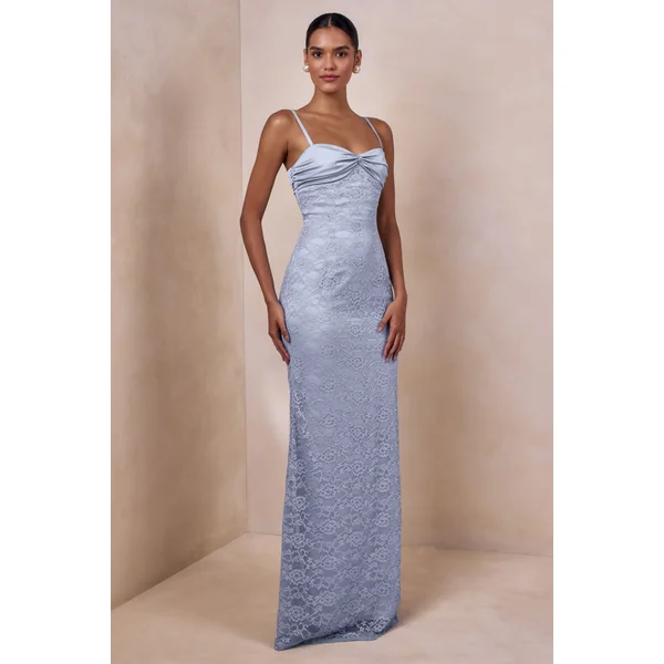Juana | Robe longue bleu poudré en dentelle et satin à décolleté cœur