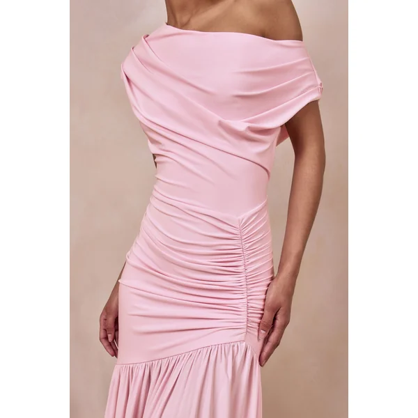 Kady | Robe longue rose à encolure asymétrique avec fronces